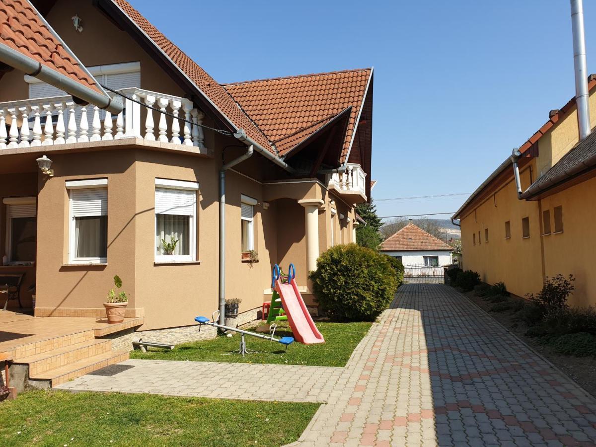 Ilda Apartments Harkány Extérieur photo